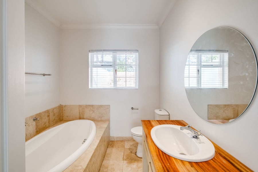 3 Bedroom Property for Sale in Newlands Western Cape